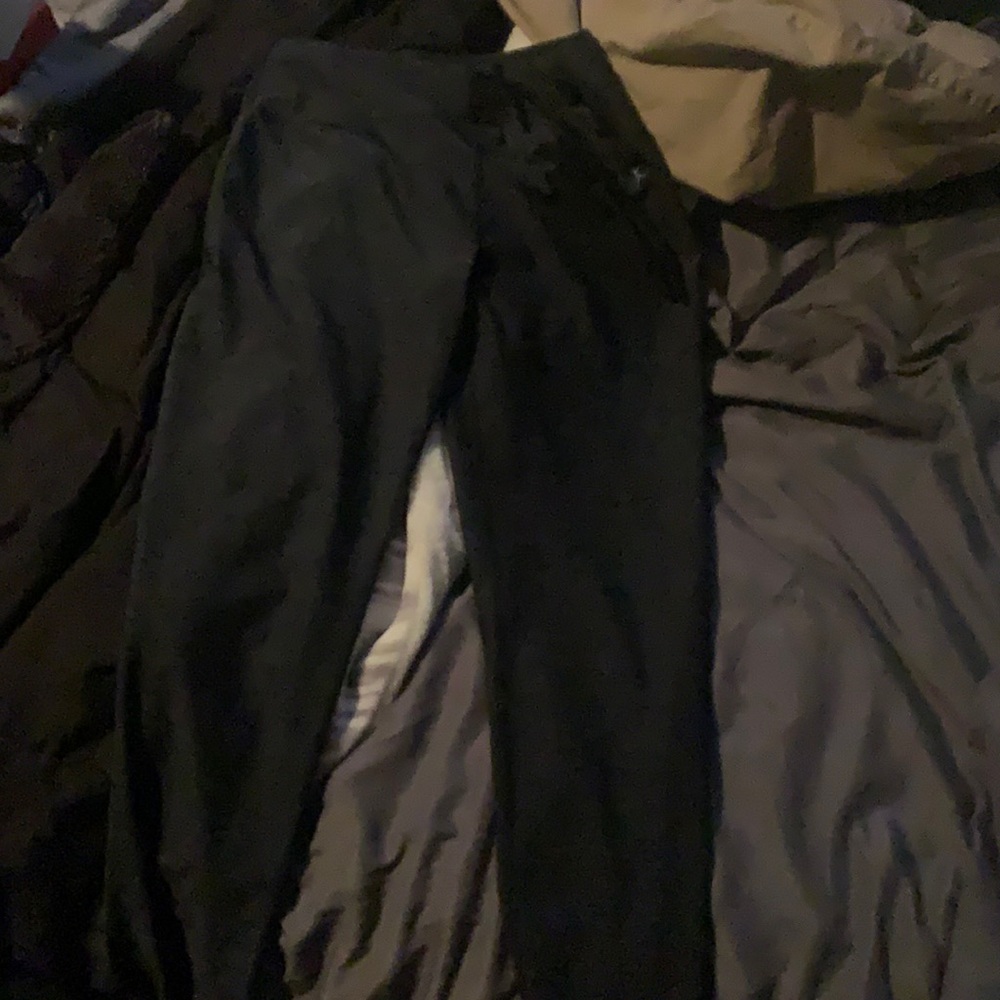 Dark grey leggings